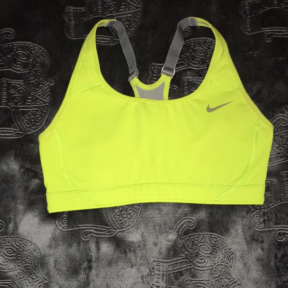 Nike dry fit sports bra
